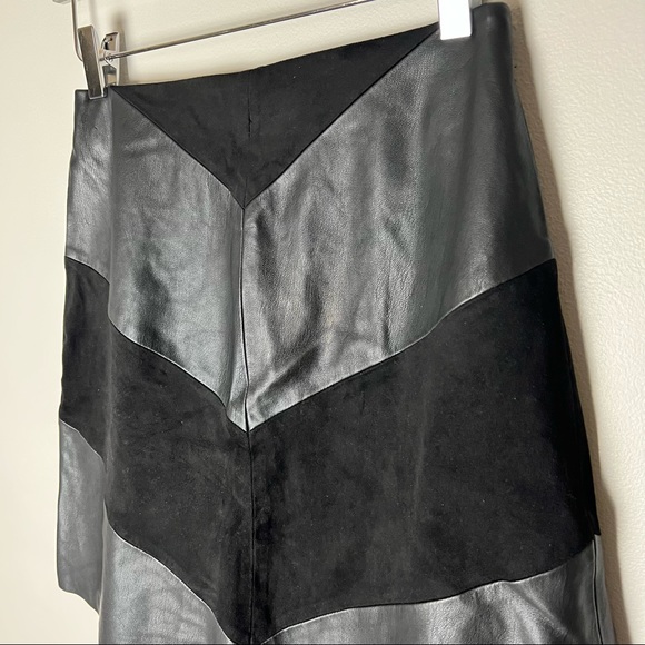 ZARA BASICS Contrasting Mini Faux Leather Skirt XS - Picture 4 of 8